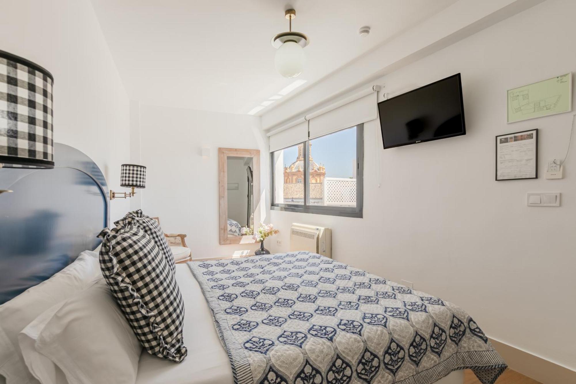 Nuea Cicerone Hotel Seville Exterior photo