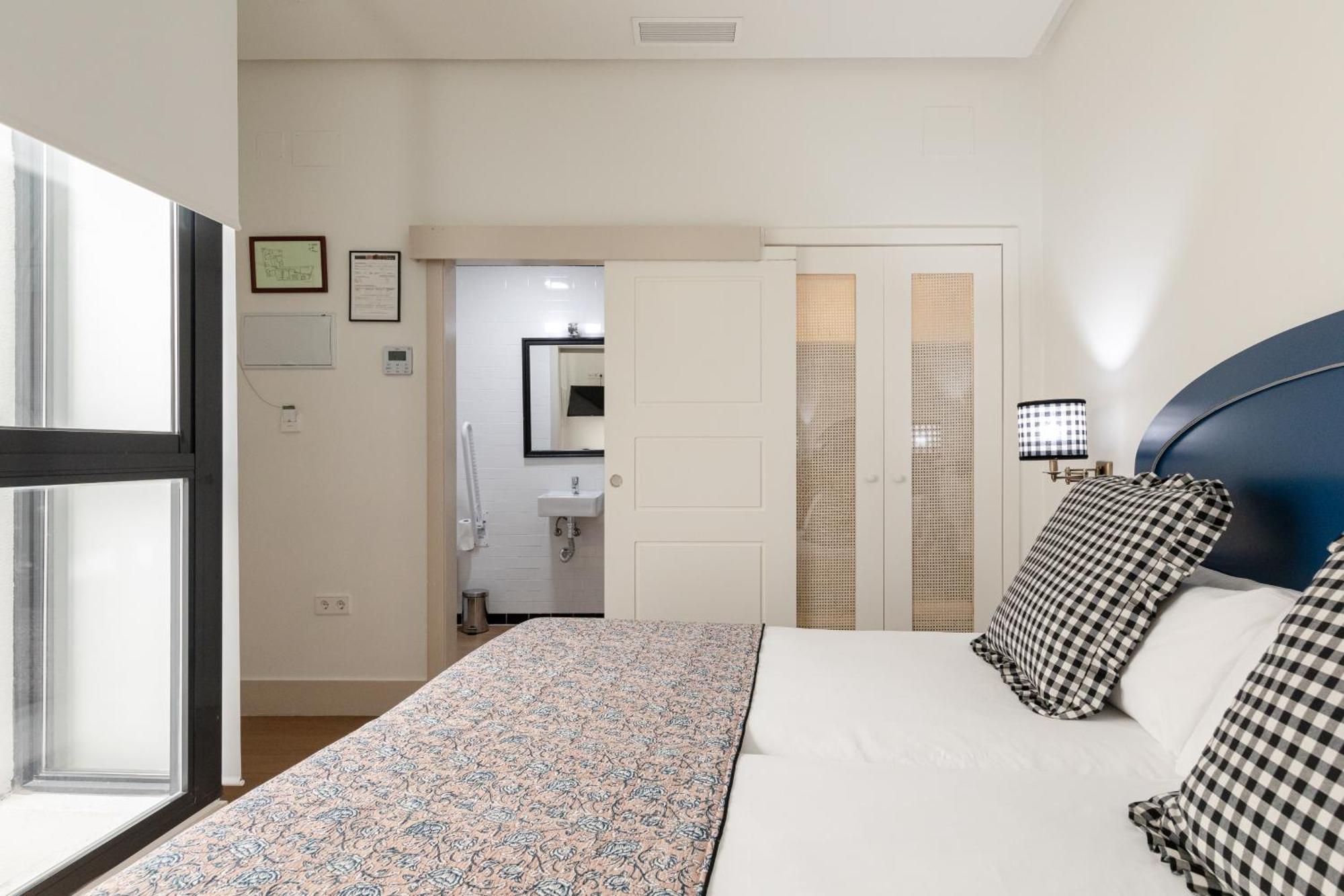 Nuea Cicerone Hotel Seville Exterior photo
